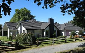 Karapiro Willows Luxury B & B